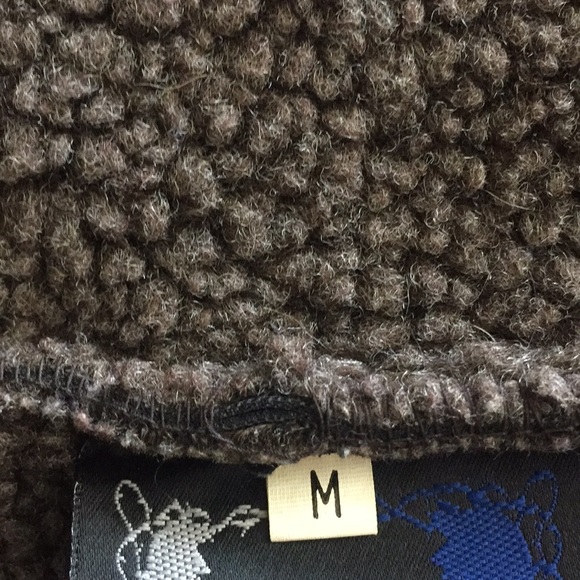 Black vest - Picture 3 of 4